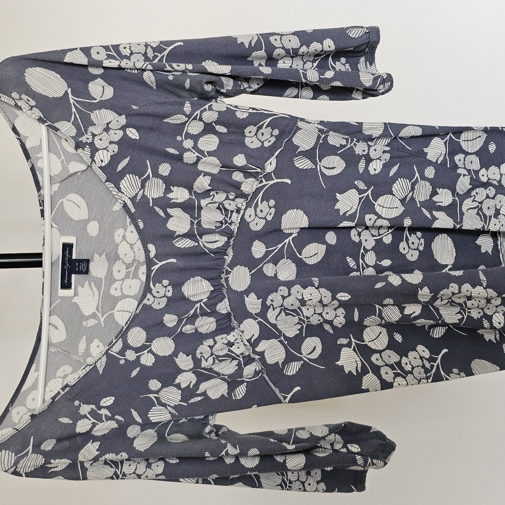 American Eagle Outfitters Blue Floral Blouse